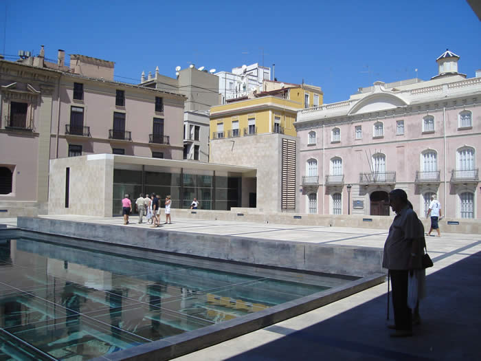 Plaza De La Virgen Valencia Hoy