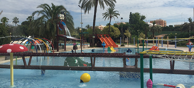 piscina parque de benicalap piscina con juegos para niños en valencia