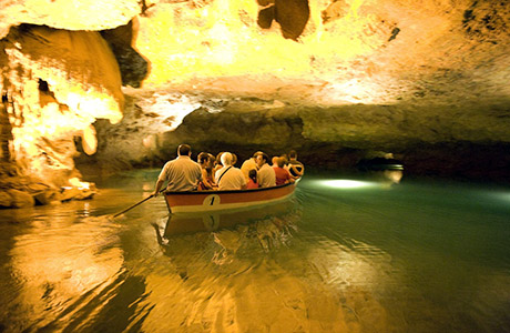 Un día en las grutas en San José