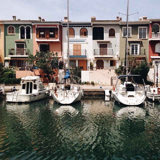 #portsaplaya #domingo #amazingplaces #colorhouses #estoesvida #favplaces #favoriteplaces #igersvalencia #lovevalencia #lugaresconencanto #mediterraneo #spring #vscocam