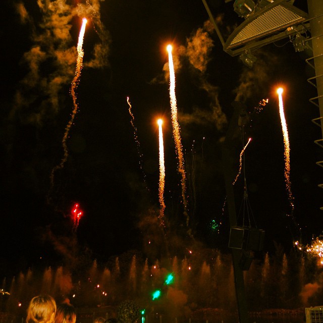 Un loco enamorado sería capaz de hacer fuegos artificiales con el sol, la luna y las estrellas, para recuperar a su amada.
Johann W. Goethe
#alicantegram #atrapando_colores #vistspain #vacacionismo #valenciagram #enfocae #estaes_de_todo #estaes_espania #estaes_valencia #epmomentosdefelicidad #estosiquenotieneprecio #fotomovil_es #somosinstagramers#yovoyamowo #lovevalencia #love_valencia #larecomendaciondeldia #movilgrafias #ps_creativemind #