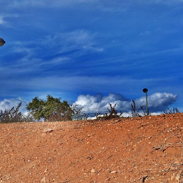 Boca en la tierra #photoart #skyline #sky #best_skyshots #cloudporn #clouds #loves_valencia #loves_europe #loves_hdr #lovevalencia #estaes_valencia #estaes_espania #nature #igersvalencia #ig_valencia #ig_europe #ig_spain #todoclick #imagenarte #fotomovil_es #fotoclub_ab #worldwide_shot #world_bestsky #10likes