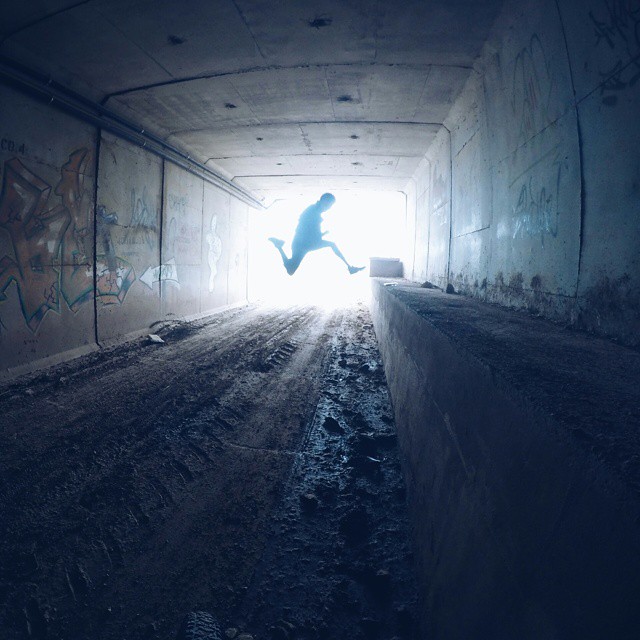 Vacaciones... la luz al final del túnel!! ???????????? #topjumplife #freezeoftheday #jumpshot #elsaler #luz @gopro.mundo #lovetogopro @gopro @goprophotography_ @ig_spain @theglobejumpers @gopro_moment @lovetogopro #keepjumping #globejumpers #bboy #breakboy #levitation #ig_captures #hypebeast #streetfashion #mensfashion #breaklife #jumpotd #publicimage #vscocam #featuremeinstagood #dancedaily #igmasters #jumpstagram #streetphotography #justgoshoot #supercr3w #jumpoftheday #catchshadows #betheadventure #levitate