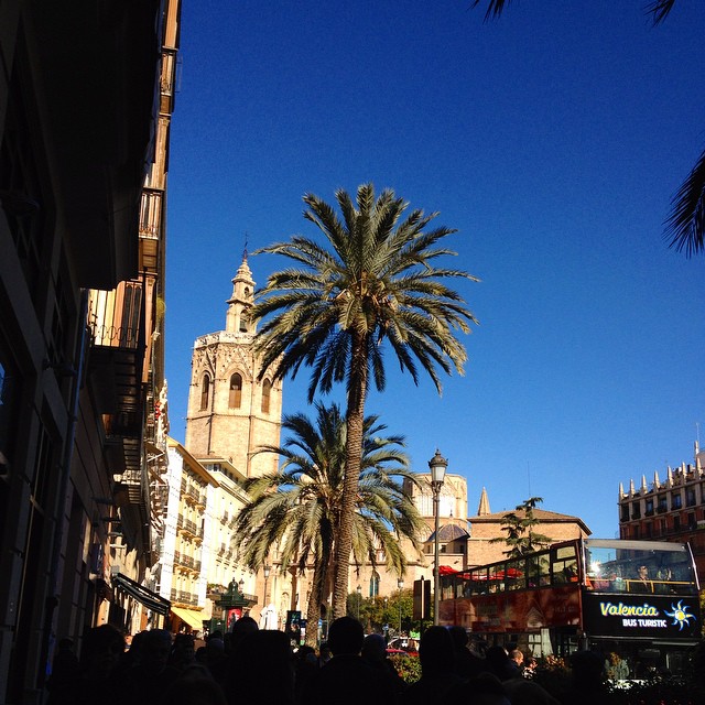 Plaza de la Reina????????????????????????????????#valencia#plazadelareina#VLC#love#loveit#spain#spagna#instagood#travel#traveling#lovetraveling#traveler#lovevalencia#lovespain#sun#sunnyday#instalike#instalover#picoftheday#nice#beautiful#torredelmiguelete#catedral#cattedrale#vacaciones#missit#takemeback#gooddays#cute#TagsForLikes