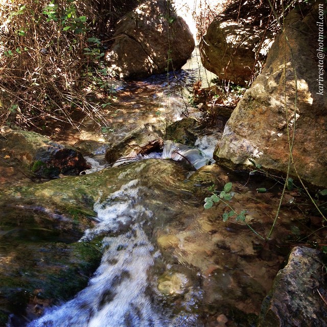 Serra#naquera #naturaleza #agua #vscam #vscocam #valencia #lovevalencia #comunidadvalenciana #semanasanta2015 #spain #serra#sierracalderona #sol #fuente #fontdemarianet #meliana