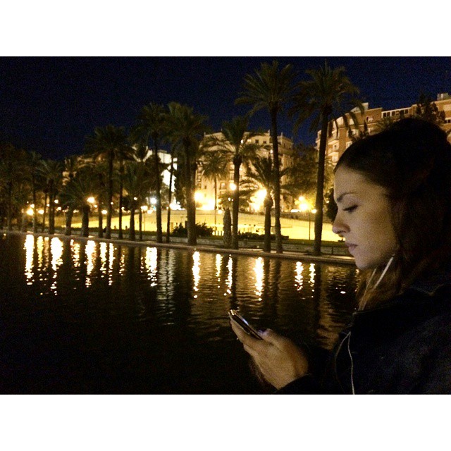 #valencia #igersvalencia #shadows #night #palmtrees #palm #lovevalencia #me #music #throwbackthursday #blue #spain #igersoftheday #rcnocrop #love #instagood #smile #photooftheday #tbt #girl #happy #picoftheday #igers #instalike #bestoftheday #instamood