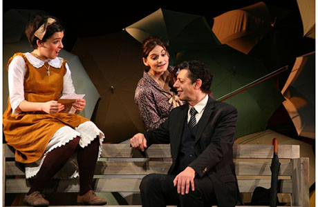 kafka y la niña viajera en el teatre micalet