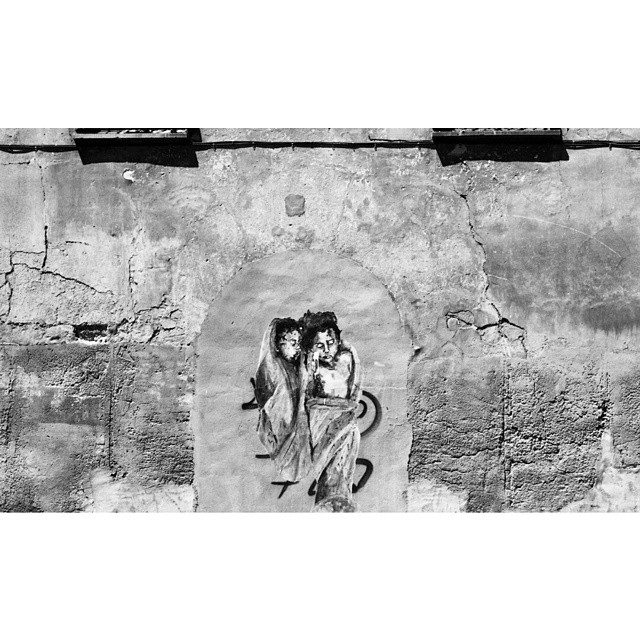 #instasize #mivalencia #miespana #espana #spain2015 #spain2015trip #lovevalencia #streets #valenciastreets #bnw #blackandwhite #blackandwhitephotography #fuckitweareyoung #foreveryoung #art