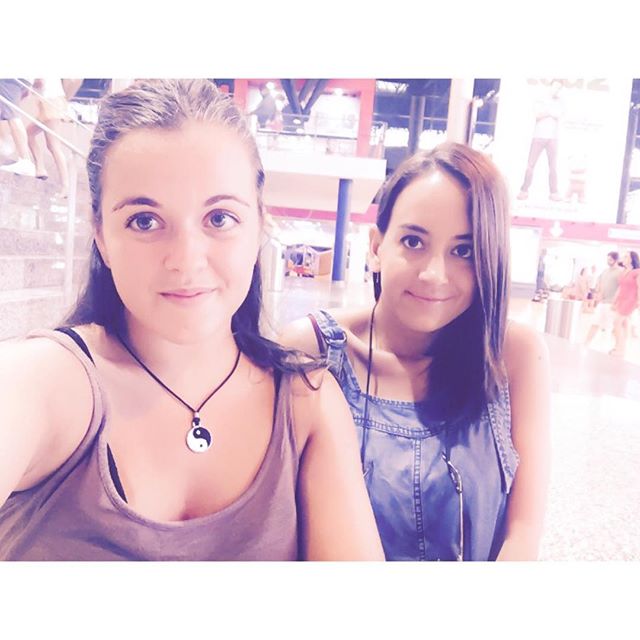 Ha vuelto #love #sundayFunday #nosotras #sisters #sisterlove #ValenciaCity #valenciagram #vscogrid #vscocam #vscogood #cinema #cine #kine #insideout #igersvalencia #ig_valencia #lovevalencia #family