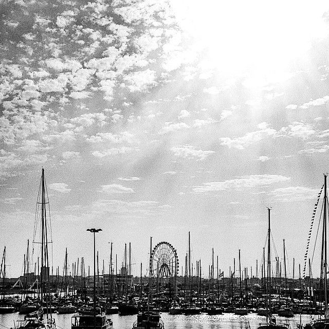 When everything is going wrong don't worry it won't last for long #valenfornia #valenciagram #valencia #vlc #lovevalencia #igvalencia #today #up #shania #shaniatwain #beautifuldestinations #spain #valence #mediterraneamente #americascup #ig_valencia #igersvalencia