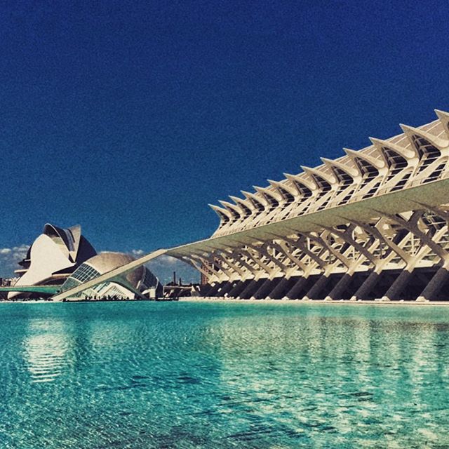I LOve this city~??????
#photographer #photographers #photographerlife #photographerlover #photographerslife #fotografía #fotografías #fotografíaprofesional #beautifulcity #valencia #inlove #enjoythemoment #letsinstagramthismoment #traveling #instagramaddicted #instagram #colors #blue #architecturelovers #ilovevalencia #lovevalencia #valenciatourism #amazing #loveisintheair