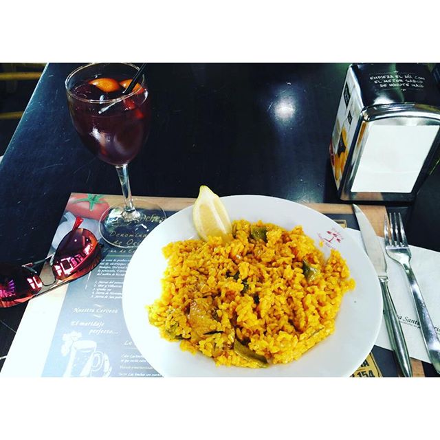 Paella, Sangria and Sunny Afternoon! #paella #sangria #lovevalencia