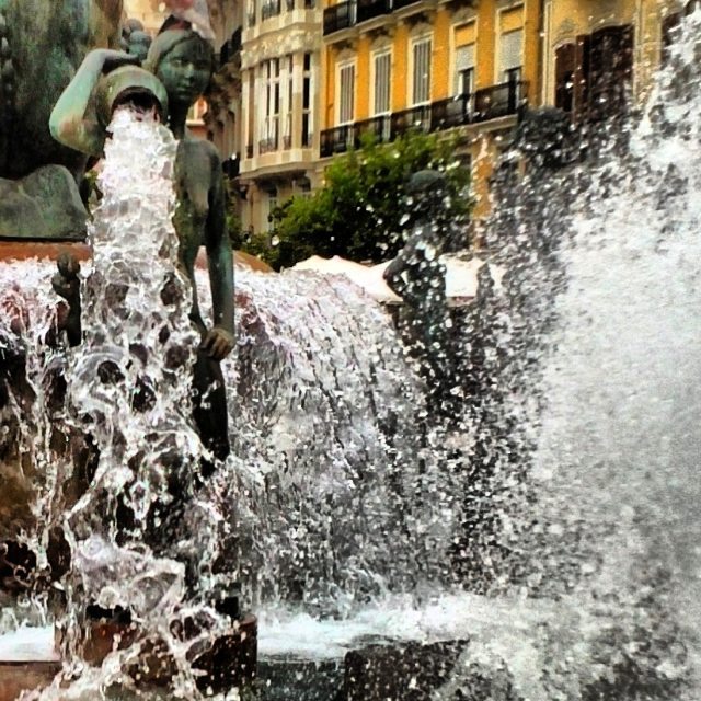 #match_valencia #total_city #total_cvalenciana #estaes_valencia #lovevalencia #wtdvalencia #paseossoldevilavalencia #todoclik #vsco #photo #photos #pic #pics #TagsForLikes.com #picture #pictures #snapshot #art #beautiful #instagood #picoftheday #photooftheday #color #all_shots #exposure #composition #focus #capture #moment