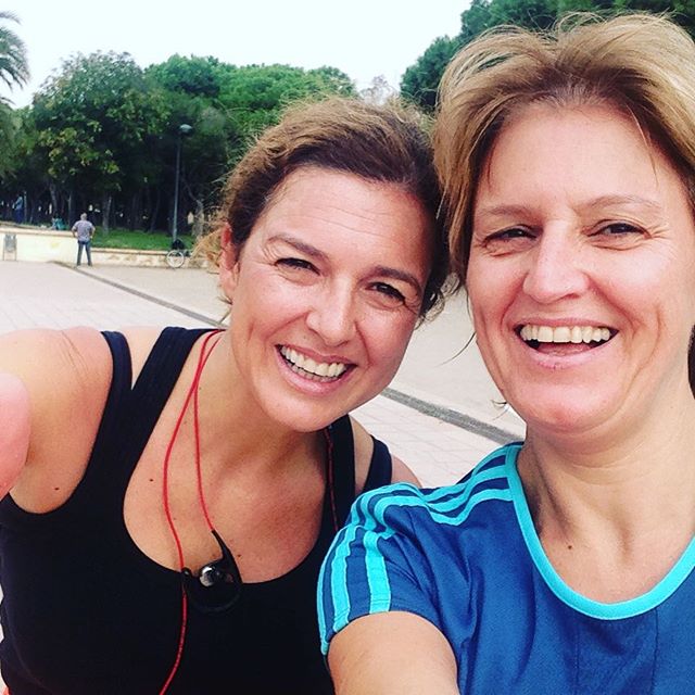 Salir a correr y encontrarte a tu hermana #runnitas #runnitaandsister #loverunning ##running #lovevalencia