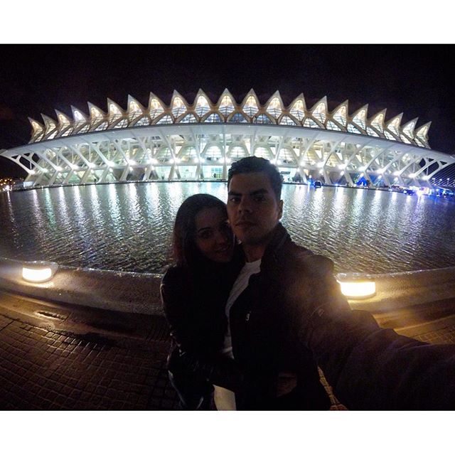 ???? #Valencia #ciudaddelasartesylasciencias #nightnight #comebacktoreality #instatravel #lovevalencia #gopro