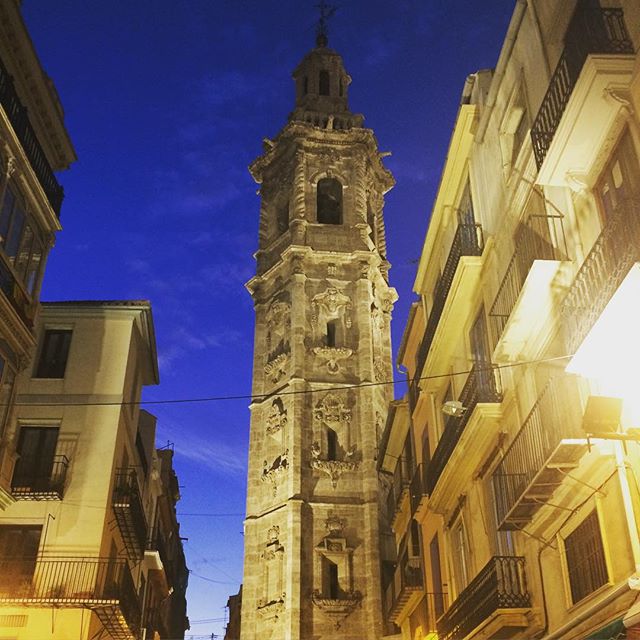 Y sigue sorprendiendome lo bonita que eres ?? #lovevalencia #santacatalina #deturistaenmiciudad #paseo