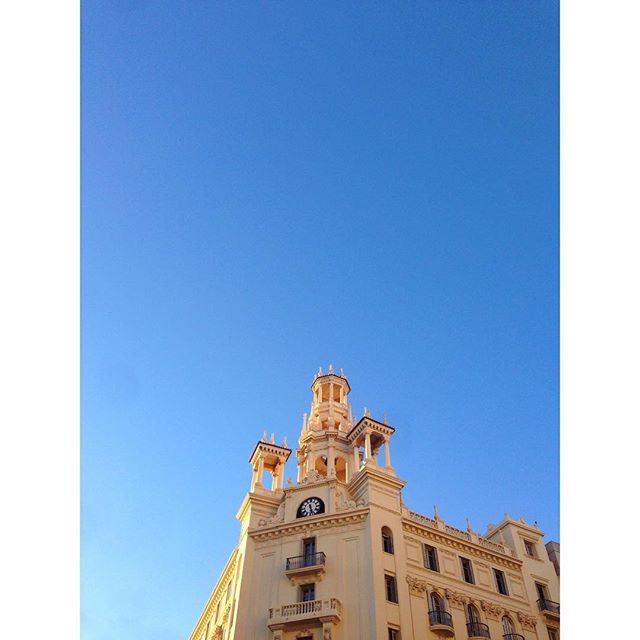 #architecture #streetview #archilovers #facade #best_streetview #streetshots #ic_minimal #streetview #igersvalencia #valenciagram #lovevalencia