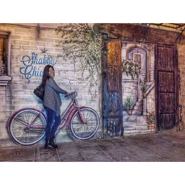 Vamos a escapar con la imaginación #porunmundomejor #arte #smile #encadarincon #Valencia #loveValencia