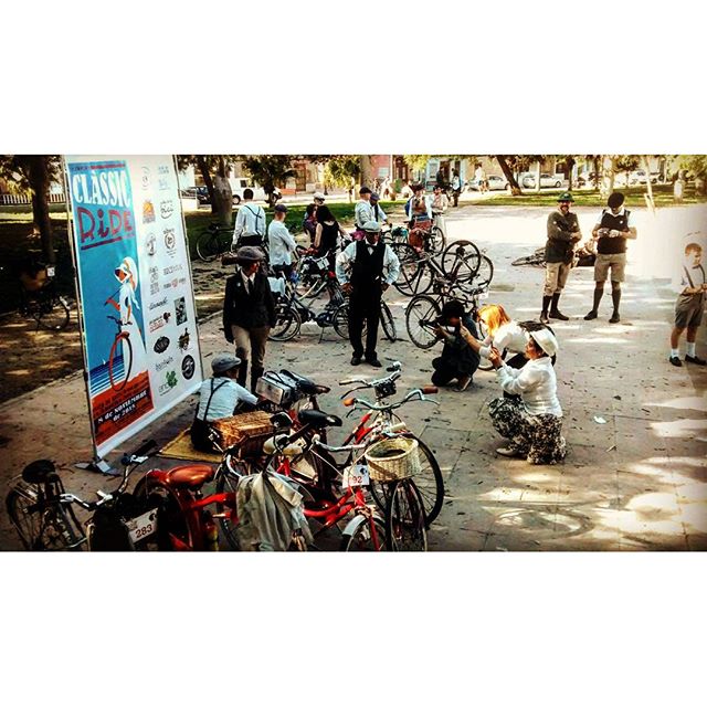 Tweed Ride Valencia
@valenciaenbici @igersvalencia @igersspain #igersvalencia #valencia #sunday #diumenge #domingo #bikefriendly #bikelife #streart #streetlife #valenciaenamora #love #lovevalencia #valencialover #poramoralarte #photo #sharingiscaring