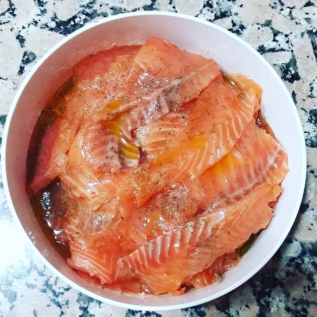 #salmon #marinado #2k #gourmet #delicious #delicatessen #yum #cosasricas #instafood #fish #mencanta #love #valencia #lovevalencia #spain #yparaquemas