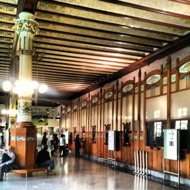 ESTACIÓN DEL NORTE - VALENCIA  #paseossoldevilavalencia #vsco#match_valencia #total_cvalenciana #total_city #estaes_arte #estaes_valencia #estaes_de_todo#worldbest_hdr #lucky_hdr#igerscomunitat #lovevalencia #loryandalpha #igers_valencia#renfe #valenciaenamora#world_splash #valenciagram#best_houlding_hdr #vivo_street#enfocae#hdr_spain#worldbest_street
