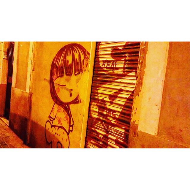 I keep dreaming Bona Nit
@igersvalencia #urbanart #streart #streerview @julieta_xlf #valencia #valenciastreetart #grafitti #artlife #arteurbano #poramoralarte #bonanit #goodnight #buenasnoches #buenrollismo #lovevalencia #valencialovers #sharingiscaring