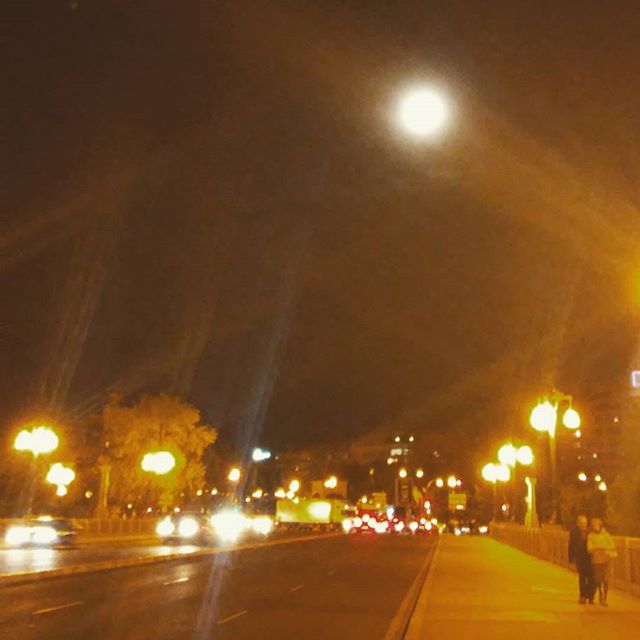 Disfrutando de mi ciudad, Luna llena ? #lovevalencia