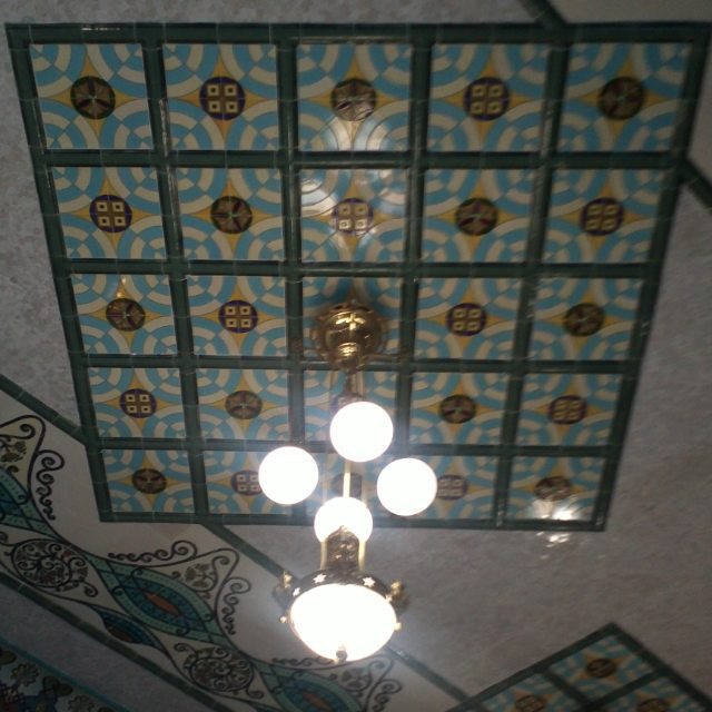 DETALLES TECHO ESTACION NORTE DE VALENCIA  #paseossoldevilavalencia #match_valencia #total_city #total_cvalenciana #estaes_arte #estaes_valencia #loryandalpha #lovevalencia #igers_valencia #best_houlding_hdr #vivo_street #world_splash #world_besthdr #worldbest_hdr#worldbest_street #best_houlding_hdr#igers_comunitat#valenciagram#enfocae#hdr_spain