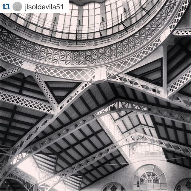 #Repost @jlsoldevila51 with @repostapp.
???
DETALLES MERCADO CENTRAL DE VALENCIA  #paseossoldevilavalencia #match_valencia #mercatcentral #total_city #total_cvalenciana #total_bnw #estaes_valencia #lucky_hdr #lovevalencia #loryandalpha #bynvalencia #igersvalencia #bnw_splash #be_one_spain #world_splash #worldbest_hdr#viva_bw#ok_bnw# #vsco#igs_bnw#igclub_bnw#be_one_bw#insta_world_life#mencionessoldevila