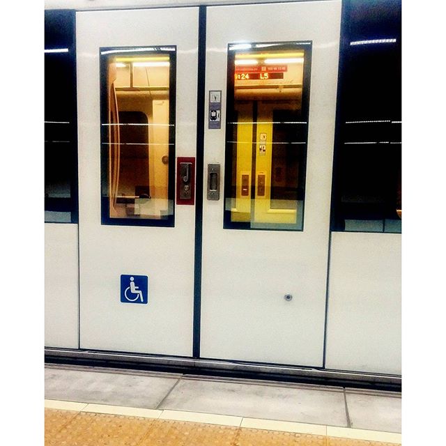 Accessible metro in Valencia
#accessible #metro #metrovalencia #valencia #valenciagram #valenciagrafias #spain #accessiblevacations #valenciaccesible #tourismforall #turismoaccesible #turismoadaptado #ocioinclusivo #turismoparatodos #travelinwheels #wheelchair #blind #visualimpairment #visualimpaired #