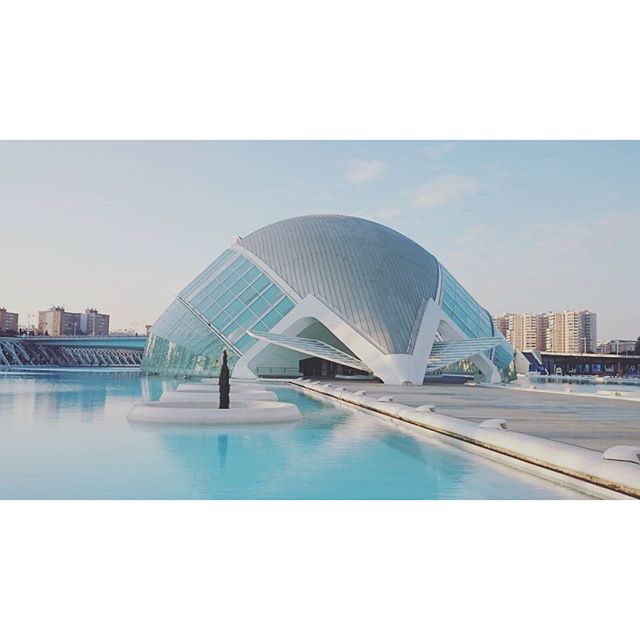 #ciudaddelasartesylasciencias #Valencia #estaes_Valencia #estaes_espania #igers #igersvalencia #ok_valencia #valenfornia #igersoftheday #hemisferic #picoftheday #picofday #beautiful #lovevalencia