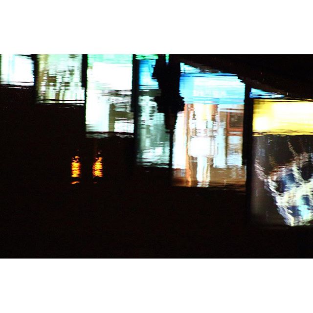 #reflection #reflejos #noche #nocturnal #valenciagram #nocturnal #lovevalencia #valenciagrafias