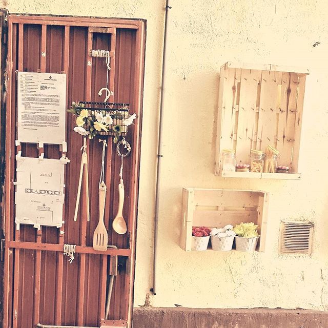 Semplicidad antigua.

#vlc #valencia #comunidadvalenciana #spain #visitspain #espana #colourful #wanderlusting #amazing #view #woodcut #traveldiaries #traveling #travelgram #tripgram #instatravel #instapassport #loves_valencia #lovevalencia #instavsco #igers #like4like#likesreturned#likeforlike#me #naturelovers #instavscocam