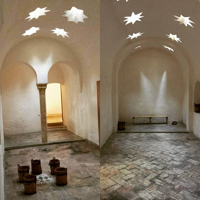 • Baños del Almirante •

#vlc #valencia #valencialoves1d #loves_valencia #lovevalencia #instavsco #igers #like4like#likesreturned#likeforlike#me#instavscocam#instavscogram #traveldiaries #wanderlusting #picoftheday #likers #baños #antiguos #almirante #españoles #visitspain #espana #historia #traveling #travelgram #tripgram #instatravel #instapassport