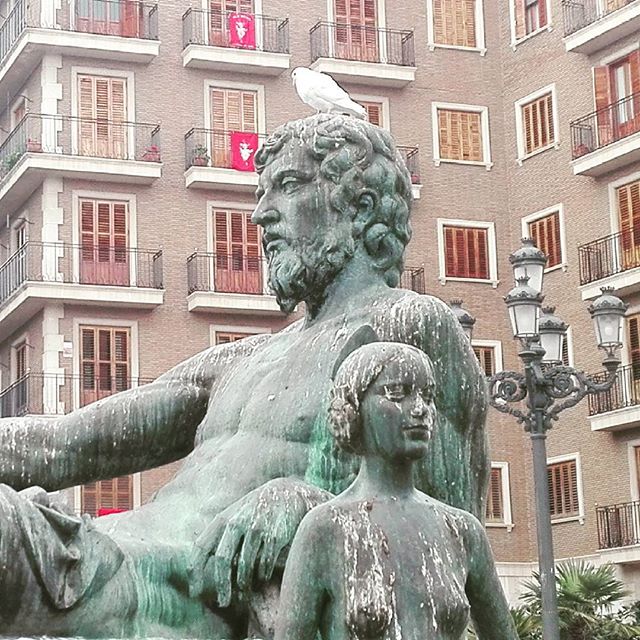 #lovevalencia #fuente #plazadelavirgen #plazalavirgenvalencia #igersvalencia