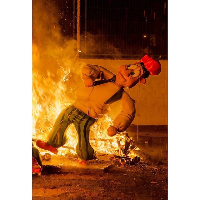 Las Fallas Valencia
#spain #españa #espana #lovevalencia #love_valencia #spagna #lasfallas #fallas #valenciana #comunidadvalenciana #traveling #photooftheday #