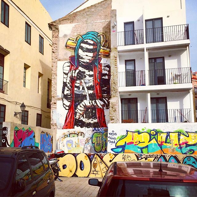#pinturas #valencia #valenza #murales #streetart #ciutatvella #barriodelcarmen #ciudad #españa #instavalencia #love_valencia #24grados #6deenero #lovevalencia #elcarmen