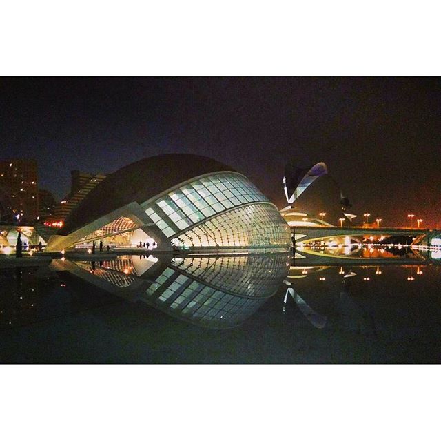 V A L E N C I A??? A city steeped in art.@lifeapp ????????????????
#happy#valencia#goodmorning#bomdia#daws#photo#pic#photooftheday#picture#pictures#lovevalencia#night#follow#art#tbt#holidays#snapshot#picoftheday#relax#amazing#lovecity#color#lifeapp#goprobeach#goproftheday#gopronation#goprohero3#goprohero3#goprohero#goprospain#govzla#