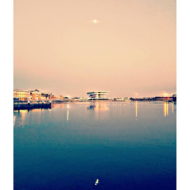 Nunca dejas de sorprenderme!!!!? #Atardecer #Velesevents #Winter  #InstaGood #PhonePhotography #IgersValencia #MyPlace #Nature #PicOfTheDay #LoveIt #Beautiful #MyPlace #IgValencia #LoveValencia #MarinaRealJuanCarlosI #Mirage @igersvalencia