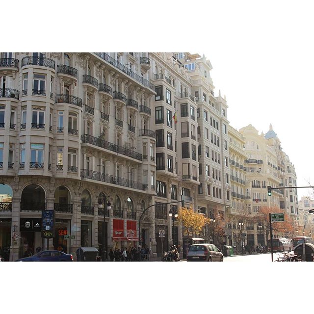 ??
Believe in yourself ?
#landscape #city #Valencia #centrodevalencia #Spain #edificios #buildings #ciudaddevalencia #cityofvalencia #morning #picoftheday #winter #street #calles #instagood #beauty #lovevalencia #love #like #instacool #instabeautiful #omg #travel #journey #sun #light #photograph #fotografía #instagram