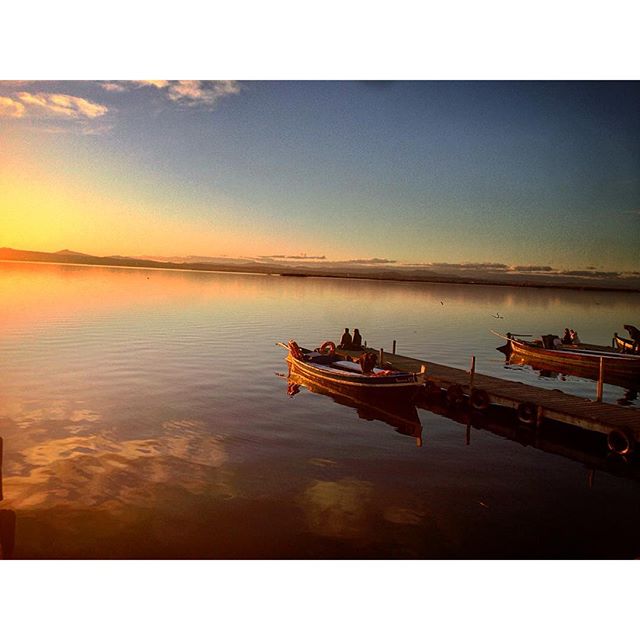Asi nos despedimos por aqui... Feliz viernes! #valencia #lovevalencia #igersvalencia #spain #albufera #valenciagrafias #loves_valencia