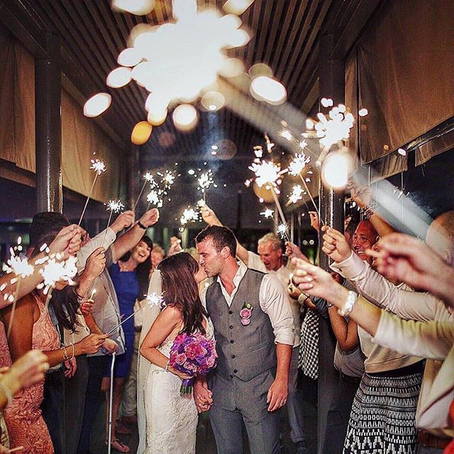 Colecciona momentos y haz que tu boda se convierta en uno de los más importantes de tu vida.
Via: @signatureweds
#boda #bodasvalencia #valencia #valenciagram #lovevalencia #novios #novia #celebracion #fiesta #amigos #feliz #familia #reciencasados #prometidos #siquiero #momentos