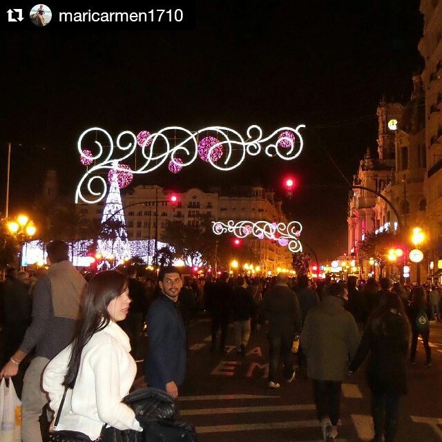 Año nuevo en la plaza del ayuntamiento
#me #yo#us#nosotros #happy #feliz #life #vida #likeforlike #like4like #men #hombre #boy #chico #menfashion #suit #live #fashion #plazaayuntamiento #lovevalencia #ayuntamiento #trip #EsOficial #Valencia #España #spain #Europa #happynewyear #feliz2016 @sandra_gavidia ? ? 
#Repost @maricarmen1710 with @repostapp