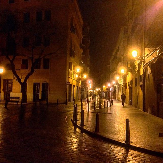 Las mil y una noche en Valencia... #valencia #igersvalencia #spain #valencianight #lovevalencia