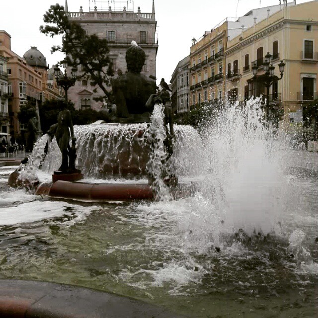 #plazadelavirgen #fuente #valencia #lovevalencia
