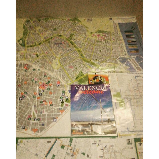 Venir a Cork y encontrarme un mapa de Valencia en una pared!!! Ole !!! Orgullosa estoy!!! Valencia I miss you!!! #valenciamap #proudofValencia #loveValencia