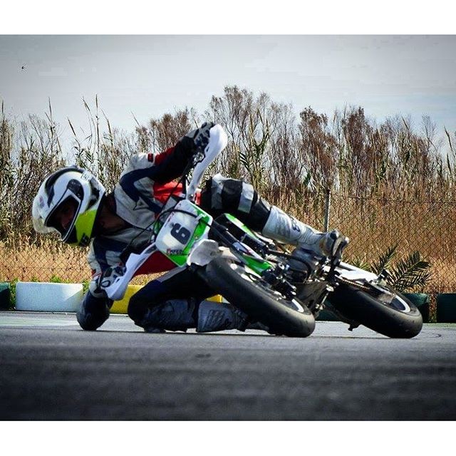 Tu pones los límites 
www.kartvalencia.com

#pitbike #karting #ocio #valencia #albuferadevalencia #lovevalencia