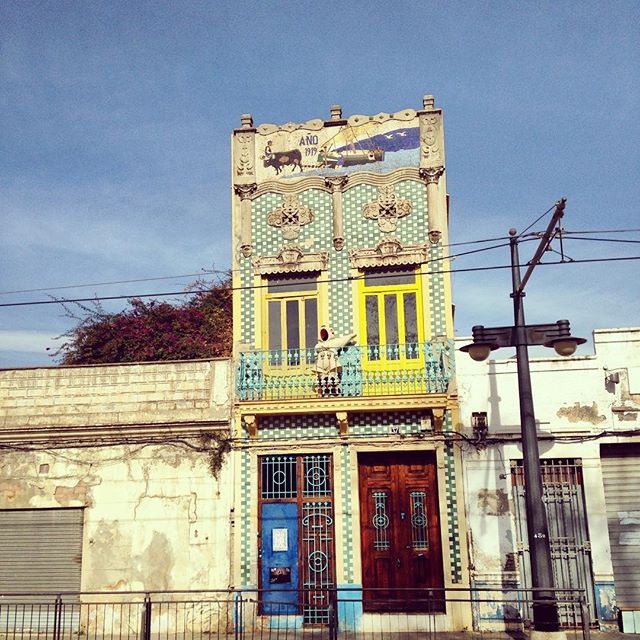 Encantos de mi ciudad , abre los ojos y encontraras lugares de cuentos , ciérralos y te los perderás jajaja #Valencia #valencialover #lovetravel #lovemylife #indhirar #cabañal #lovevalencia