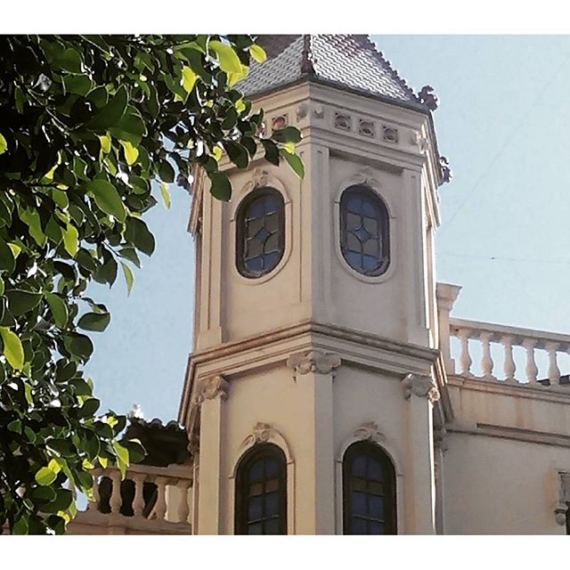 Aun esta en venta #bellacasa #torre#valencia#picoftheday #sun#valenciagram #igersvalencia #lovevalencia