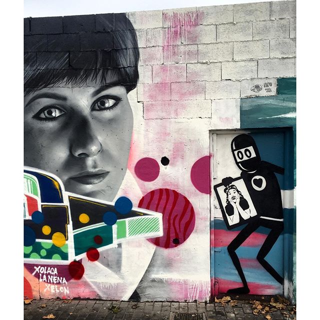 Street Art Valenciano- Valencia
Una gran sorpresa fue para mí encontrarme con tanto y tan bien street art por las calles de Valencia! Mucho que decir y mucho que fotografiar.
#Valencia #ValenciaStreetArt #streetart #streetartbcn #streetartValencia #streetarteverywhere #streetartnews #graffiti #valenciagram #nuestravalencia #lovevalencia #valenciacity  #valenciastreet #thecreatorclass #passionpassport #bcndreamers #catalunya #igersvalencia  #labuenavibrasecontagia #LaFelicidadEsContagiosa #contagiemonosdefelicidad #2016